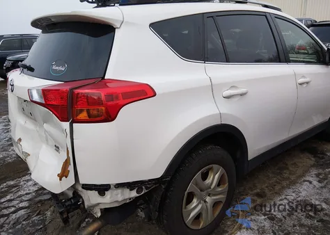 2015 Toyota Rav4 Le z USA, uszkodzony, nr VIN JTMBFREV4FD157712